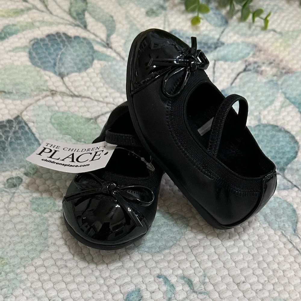 The Children's Place Glossy Black Baby Toddler Girl Ballet Style Dress Shoes sz4